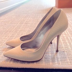 Casadei sexiest pumps 3-3/4” heel, almost brand new